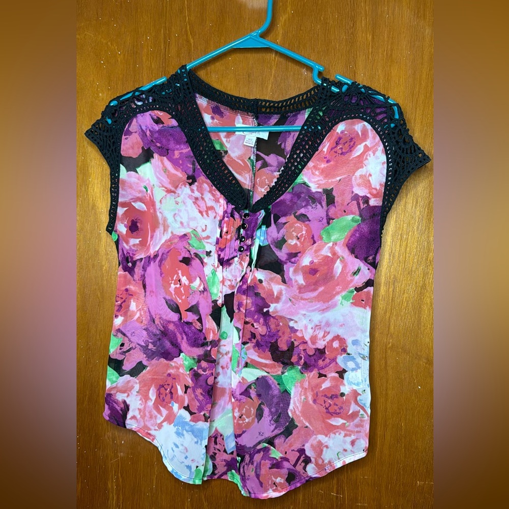 Candies Sheer Floral Shirt V Neck Spring Summer Crochet Sleeves